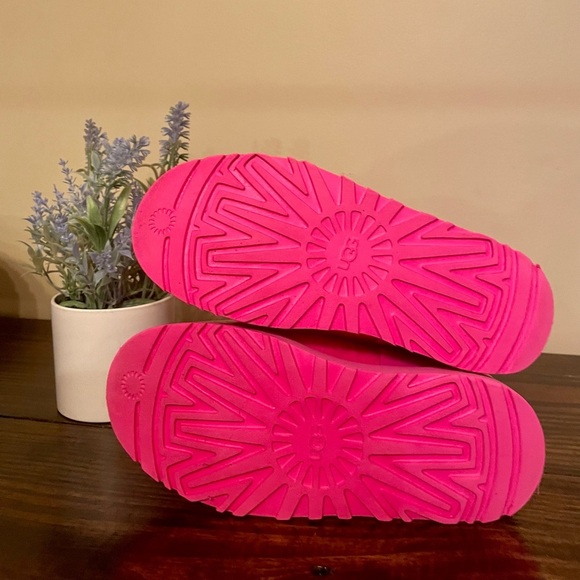 UGG Classic Clear Mini Boot Pink - Picture 5 of 6